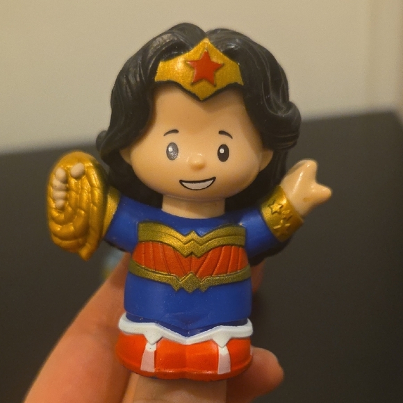 Little People Superhero Wonder Woman Figurine With Airplane Vehicle - Picture 3 of 7